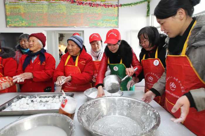 养老机构的运营模式有几种类型，不同的人群有不同的养老方式